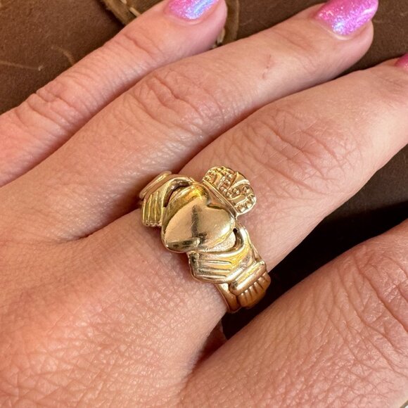 Claddagh Ring 14k Heavy Solid Gold - Picture 1 of 7